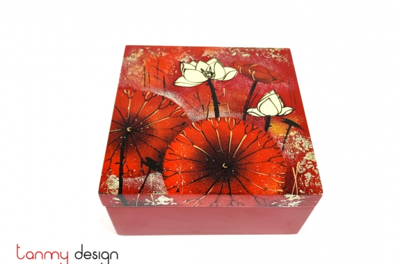 Red square box with hand-painted lotus 16cm
